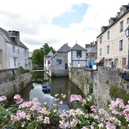 Feriehus Omaha Beach: Characteristic Holiday Within Walking Distance Of Port-en-bessin